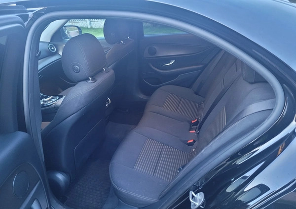 Mercedes-Benz Klasa E cena 89900 przebieg: 179000, rok produkcji 2016 z Piastów małe 67